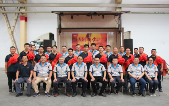 亮劍出征:2018大運機車營銷精英誓師大會盛啟